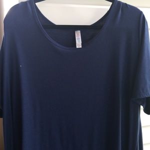 Navy perfect t